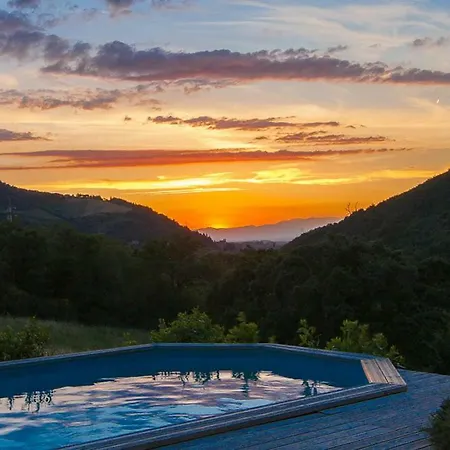 Charming With Private Bathroom Guest house